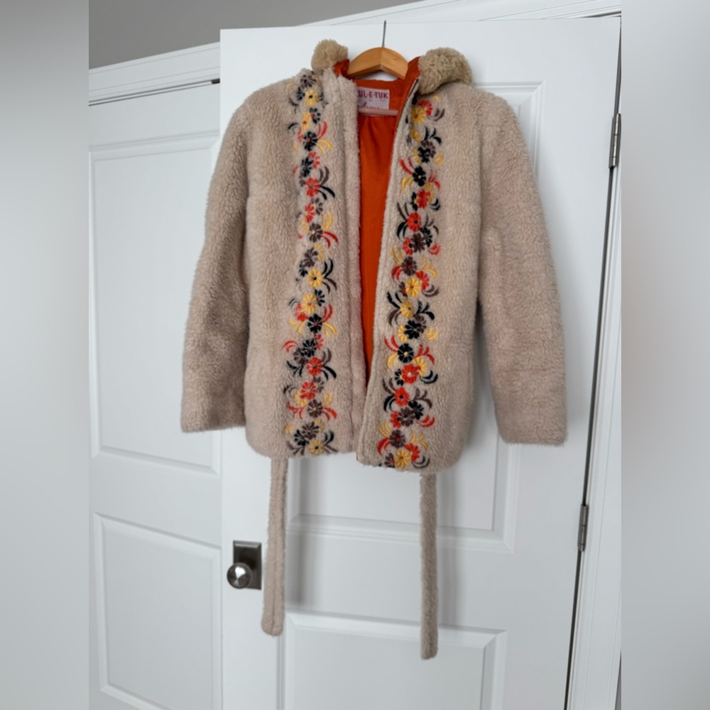 Embroidered Beige Jacket...vintage. Super cute!!